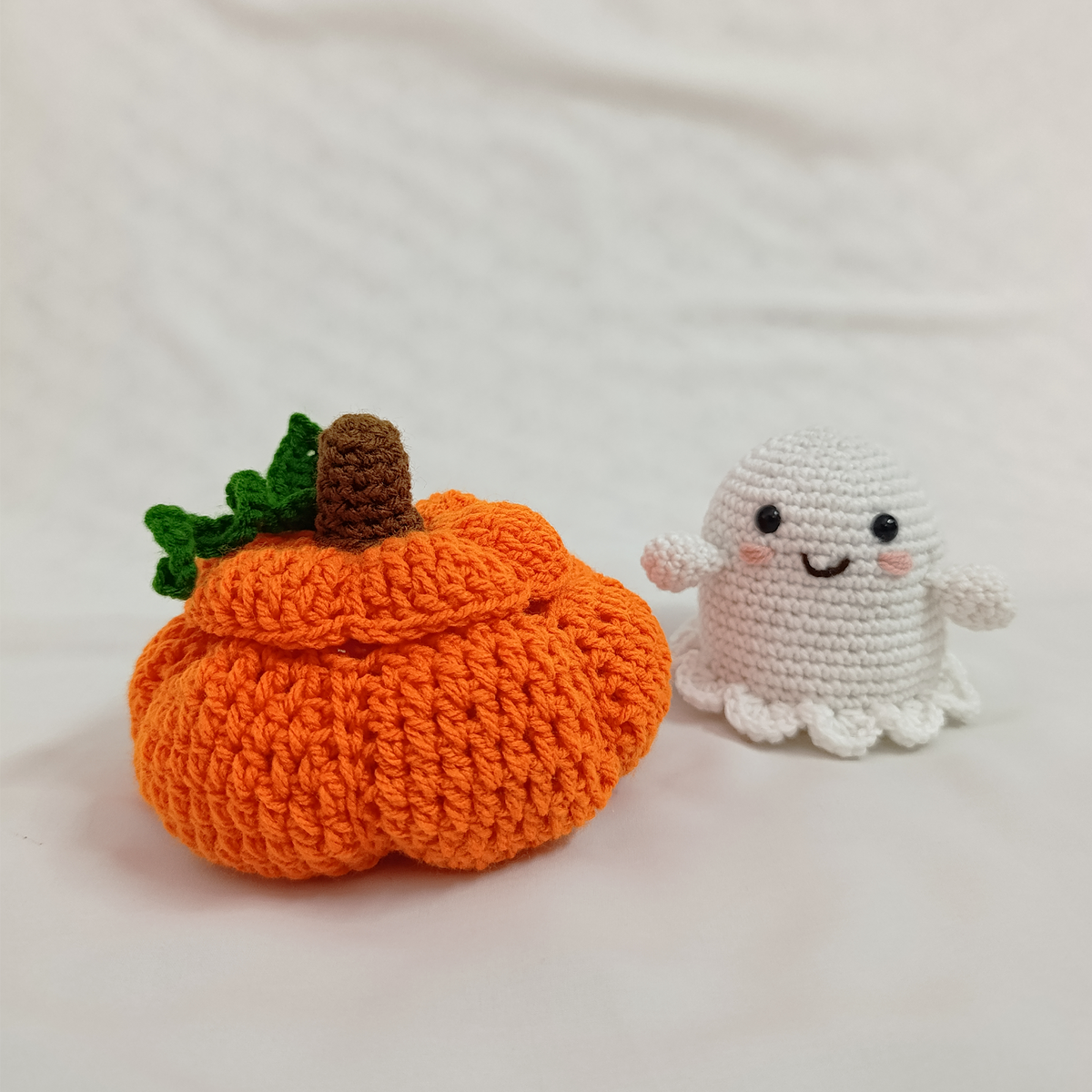 Boo the Ghost & Pumpkin 2-in-1 Amigurumi Crochet Pattern